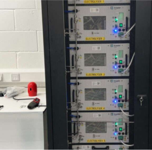 Efficient clean ammonia production
